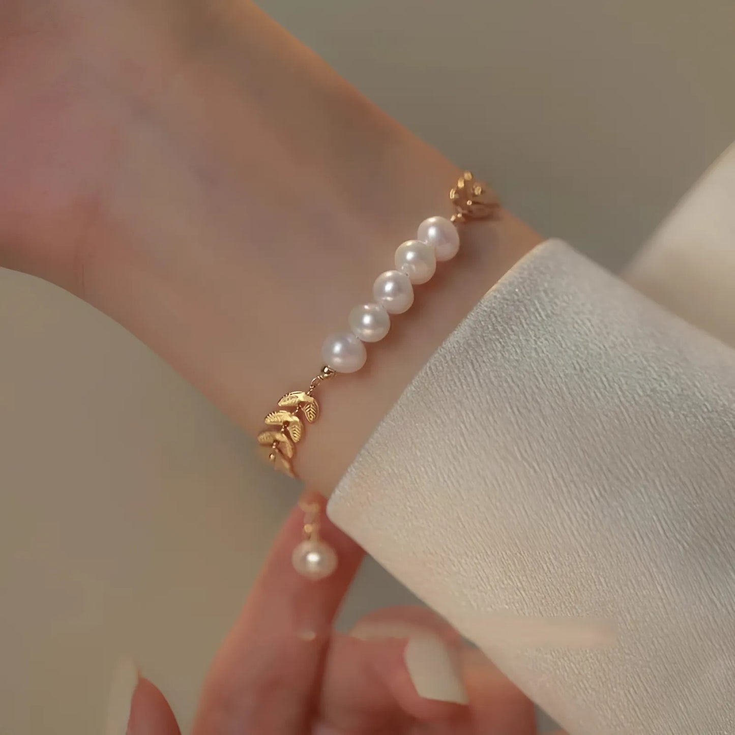 Leaf Pearl Gold Bracelet